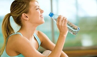 Vor- und Nachteile einer Trinkdiät